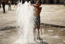 Weather warnings issued as heat wave strikes Eastern Europe