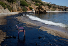 Oil tanker spill threatens coastal areas in Greece’s capital