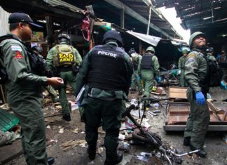 Bomb at market in Thailand’s south kills three, wounds 22