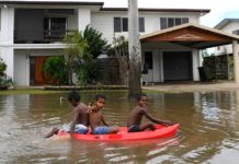Crocodiles latest danger for Australian flood towns