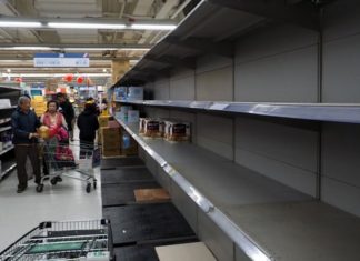 Price panic triggers run on toilet paper in Taiwan