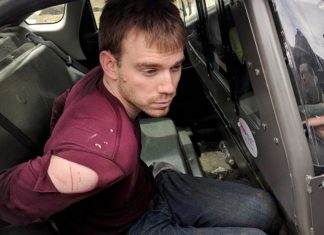 Waffle House shooting suspect arrested by Nashville police