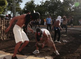 Protests on Nicaragua’s Mother’s Day turn deadly