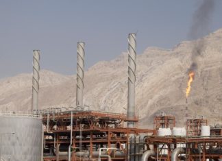 Europe still buying Iranian oil amid sanctions threat