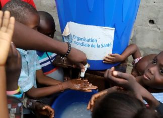 First Ebola vaccines given as WHO seeks to beat Congo outbreak