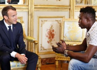 ‘Hero’ Malian who saved child to get French citizenship
