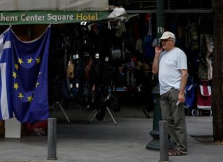 Eurozone creditors reach deal on Greek debt relief