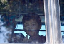 US judge orders families reunited within 30 days