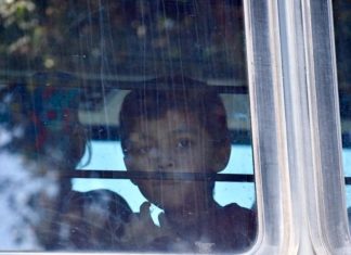 US judge orders families reunited within 30 days