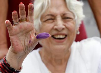 Pakistani women make history as some vote for the first time