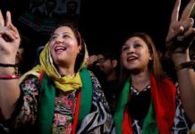 Pakistan’s Imran Khan awaits final poll tally to begin coalition building