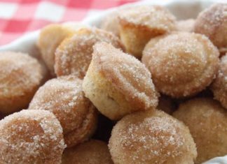Cinnamon Sugar Mini Muffins