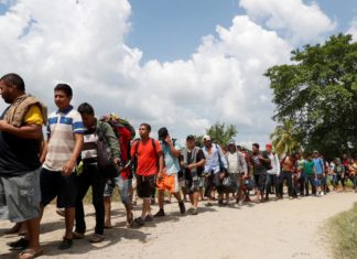 US to deploy over 5,200 troops to Mexico border